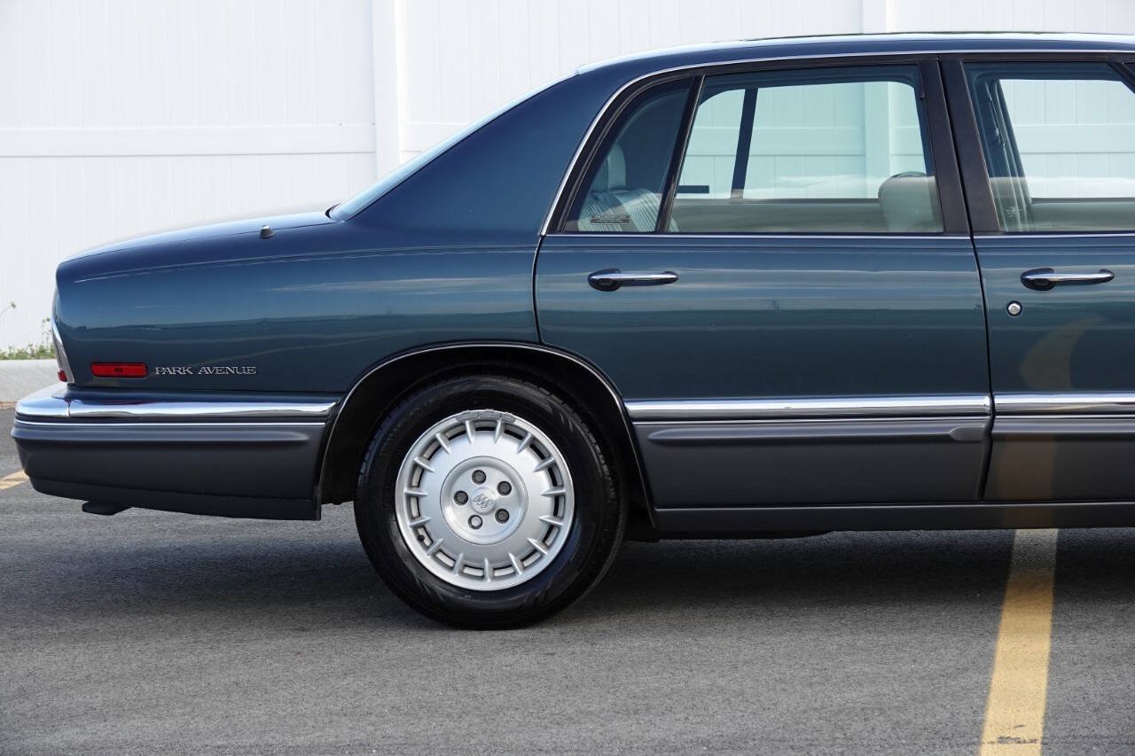 Used 1993 Buick Park Avenue Ultra FWD image 32
