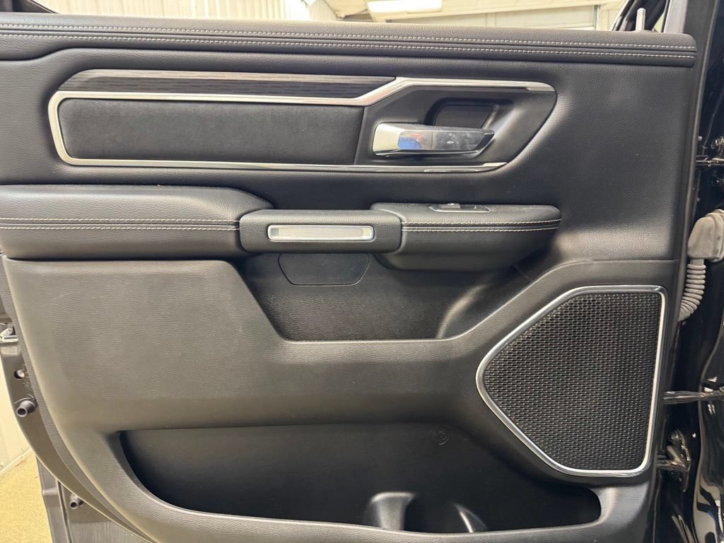 Used 2023 RAM 1500 Laramie AWD/4WD image 19