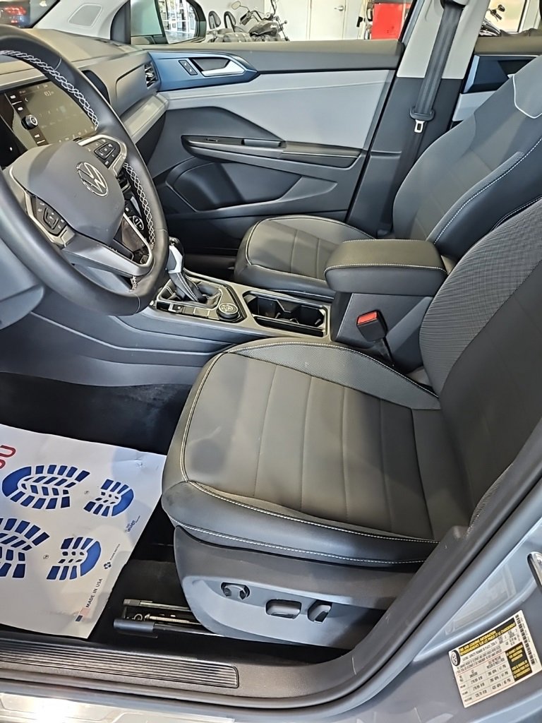 Used 2024 Volkswagen Taos SE image 26