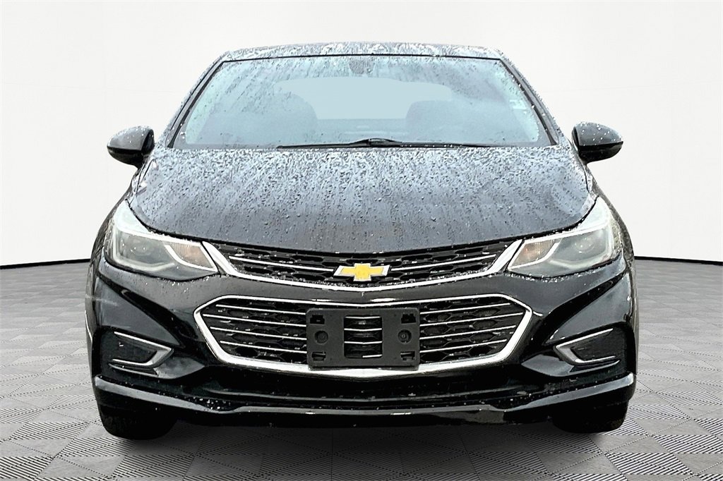 Used 2017 Chevrolet Cruze Premier image 3