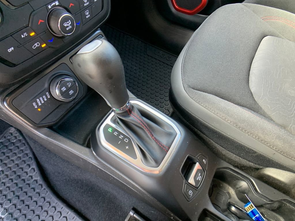 Used 2023 Jeep Renegade Trailhawk image 26