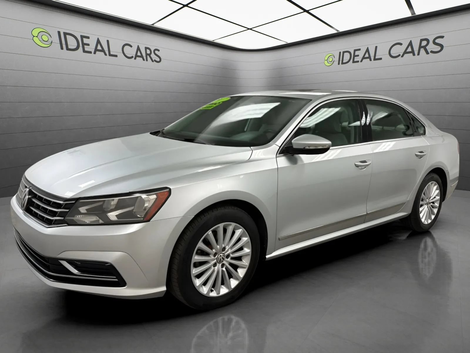 Used 2017 Volkswagen Passat 1.8T SE FWD image 1