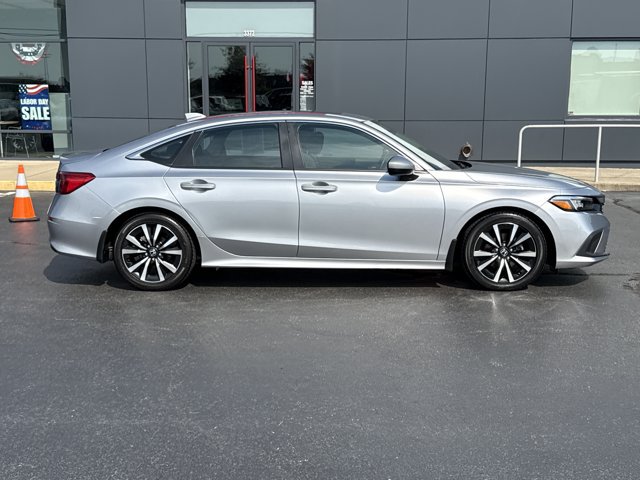 Used 2023 Honda Civic EX image 2
