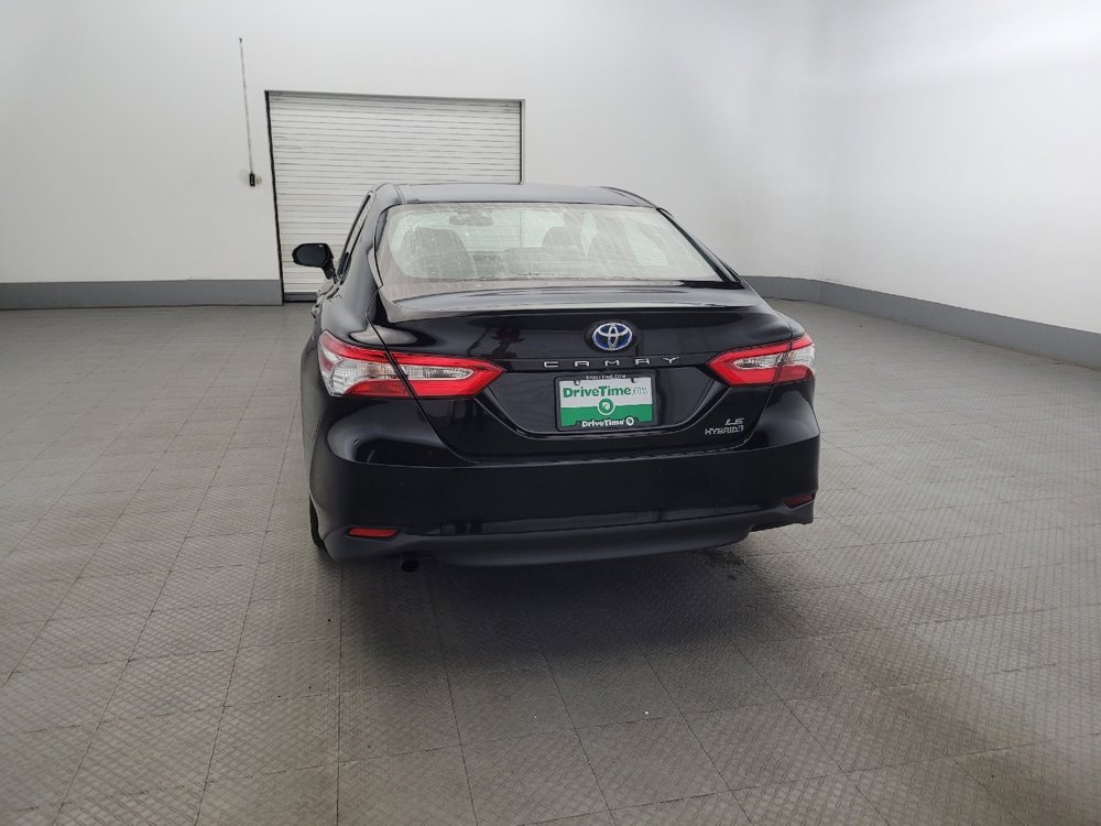 Used 2018 Toyota Camry LE image 6
