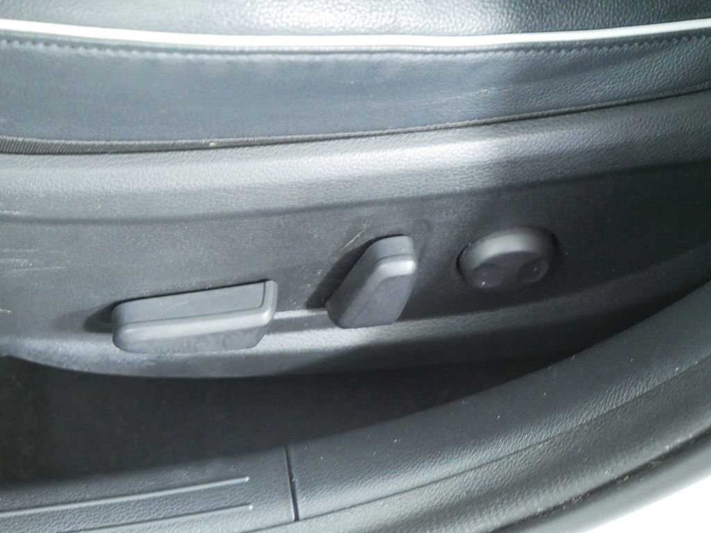 Certified 2023 Kia Forte GT-Line w/ GT-Line Premium Package image 22