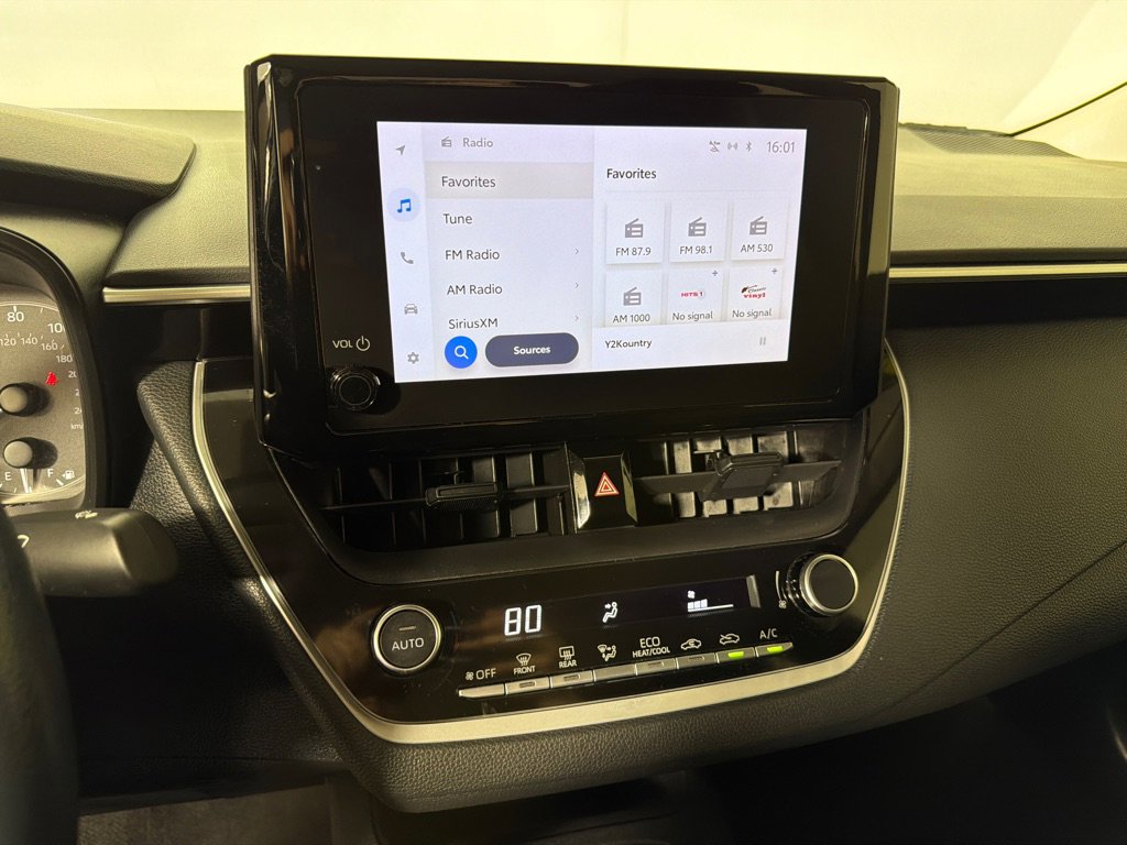 Used 2023 Toyota Corolla LE image 14