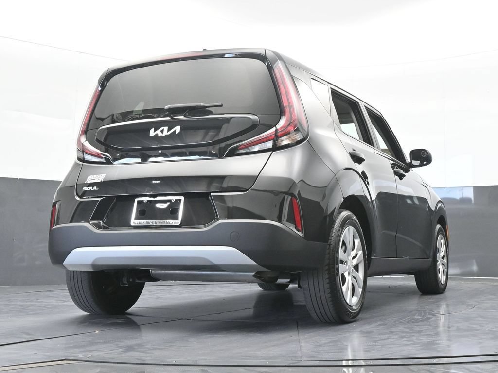 Used 2023 Kia Soul LX FWD image 47