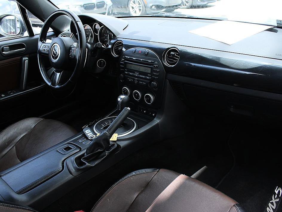 Used 2015 MAZDA MX-5 Miata Grand Touring w/ Premium Package RWD image 16