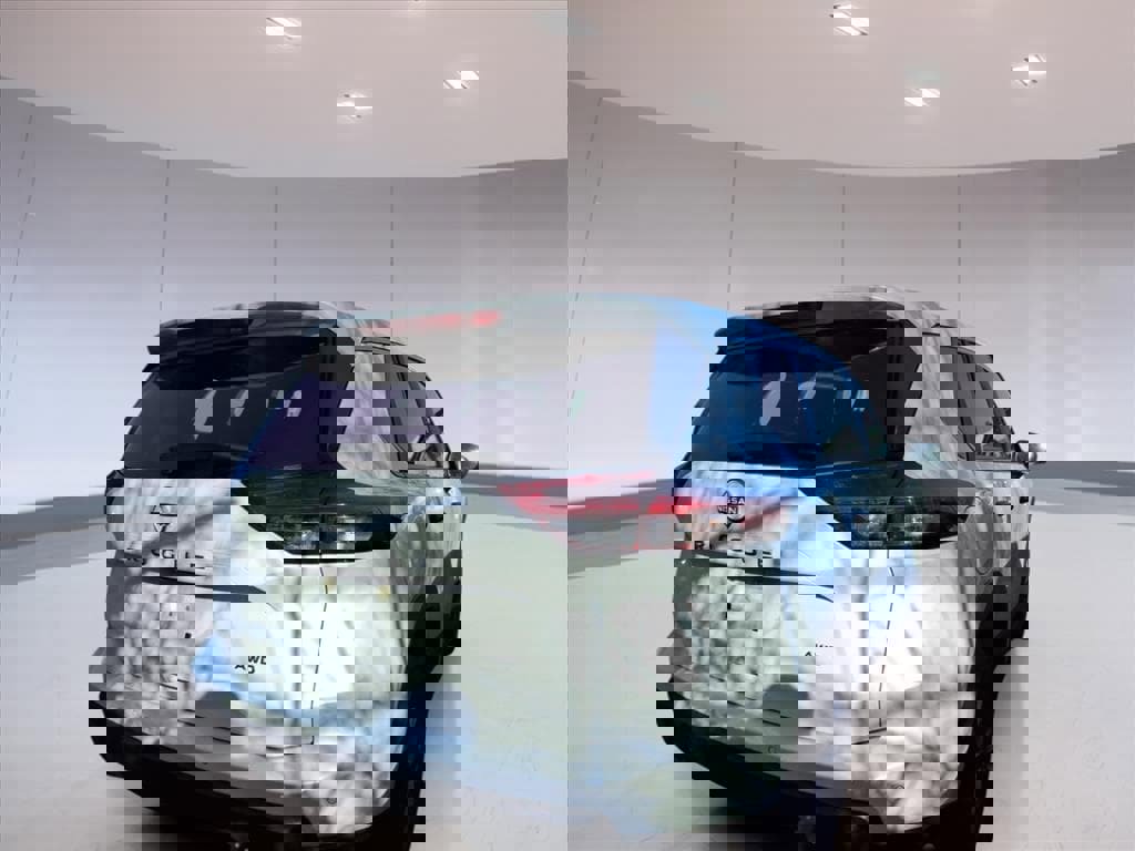 Used 2025 Nissan Rogue S image 4