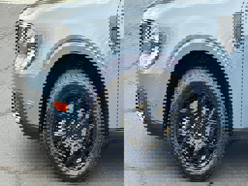 New 2025 Ford Maverick XLT w/ Black Appearance Package image 33