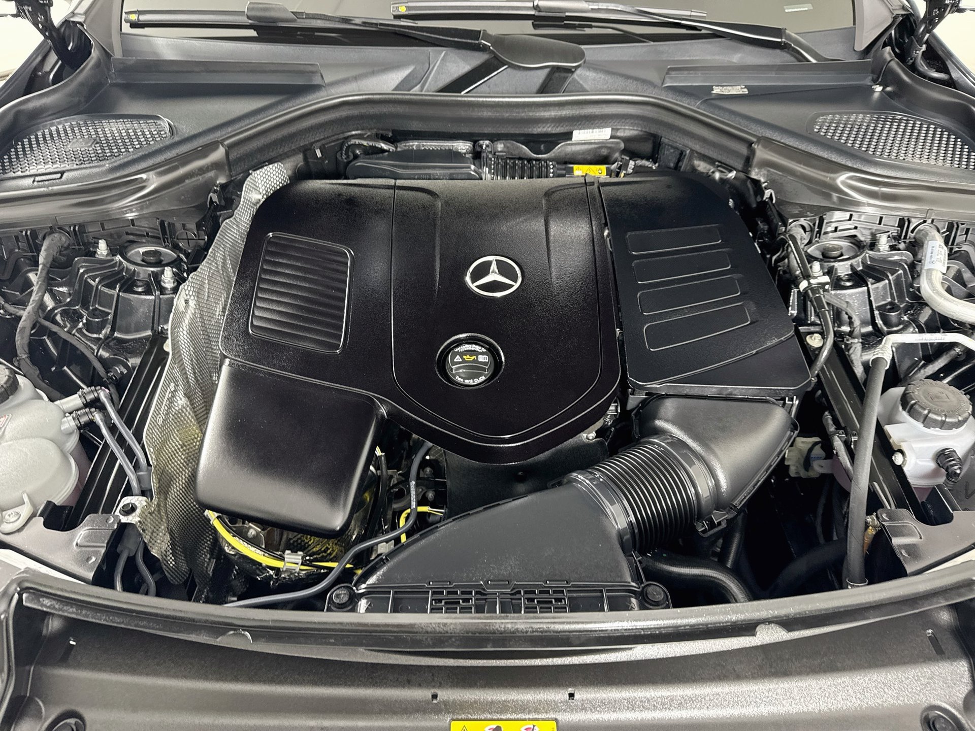 New 2027 Mercedes-Benz GLC 300 4MATIC image 32