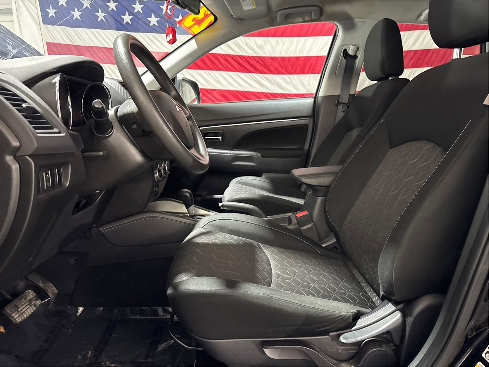 Used 2023 Mitsubishi Outlander Sport ES image 9