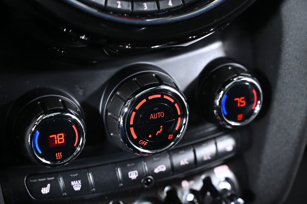 Used 2021 MINI Cooper S image 16