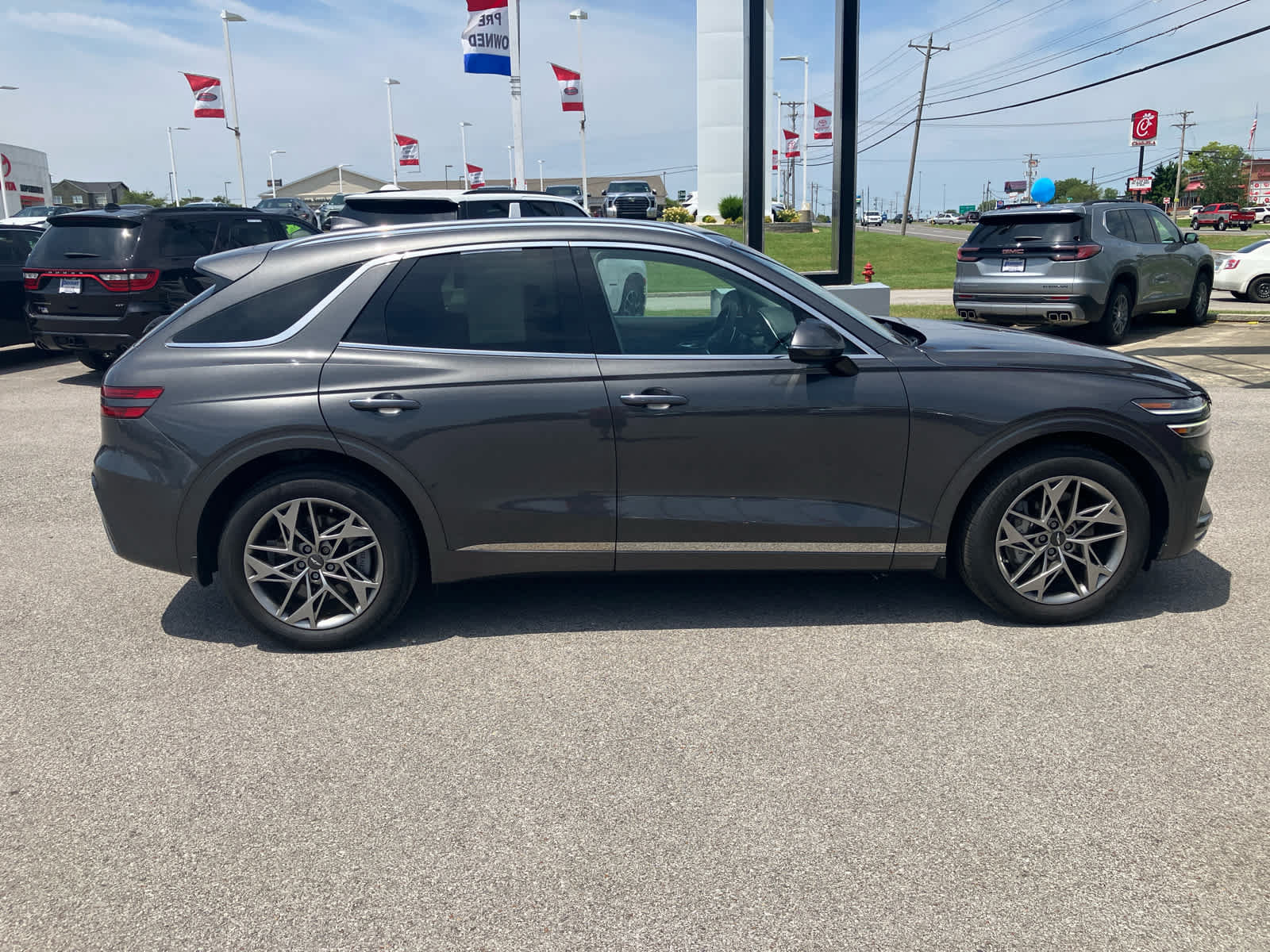 Used 2023 Genesis GV70 2.5T w/ Select Package AWD/4WD image 8