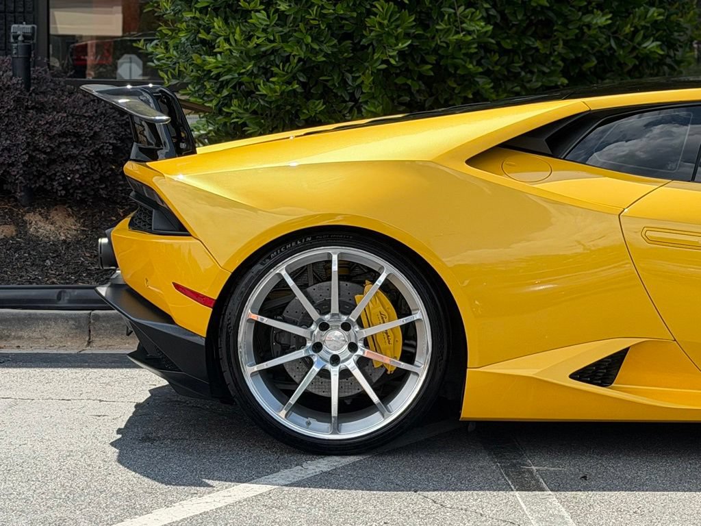 Used 2015 Lamborghini Huracan LP 610-4 AWD/4WD image 23
