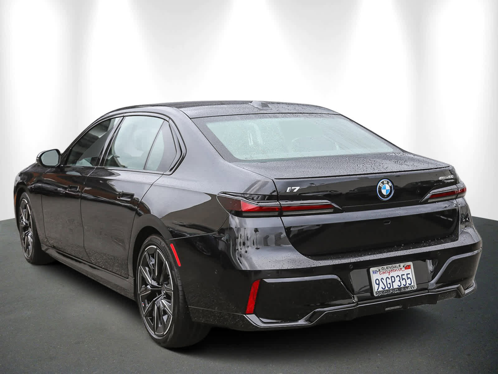 Used 2025 BMW i7 eDrive50 w/ M Sport Package image 4