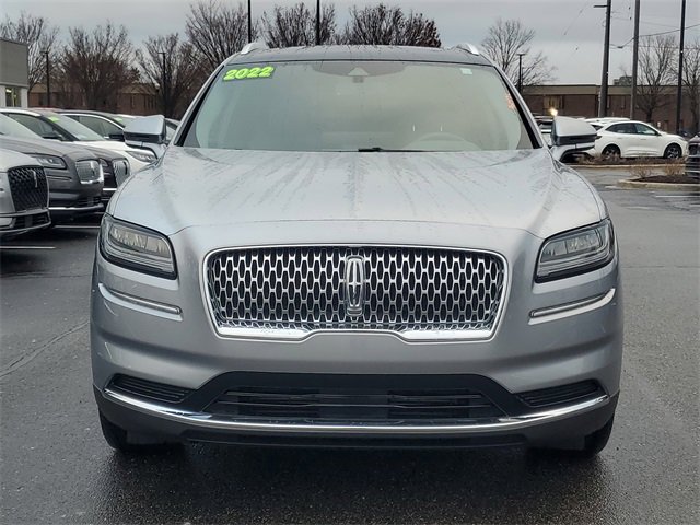 Used 2022 Lincoln Nautilus Reserve image 2