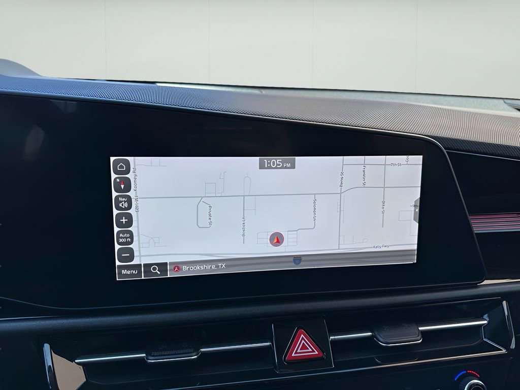 Used 2023 Kia Niro SX Touring image 20