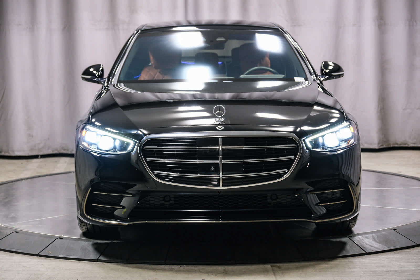 Used 2023 Mercedes-Benz S 580e 4MATIC Sedan image 6