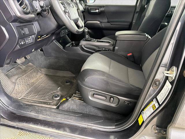 Used 2023 Toyota Tacoma TRD Off-Road AWD/4WD image 9