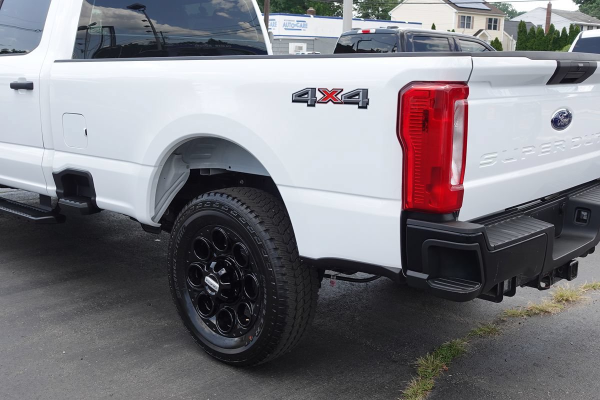 Used 2024 Ford F350 XL w/ XL Off-Road Package AWD/4WD image 9
