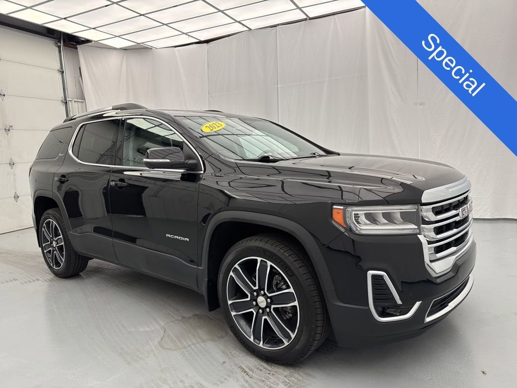Used 2023 GMC Acadia SLT w/ Technology Package
