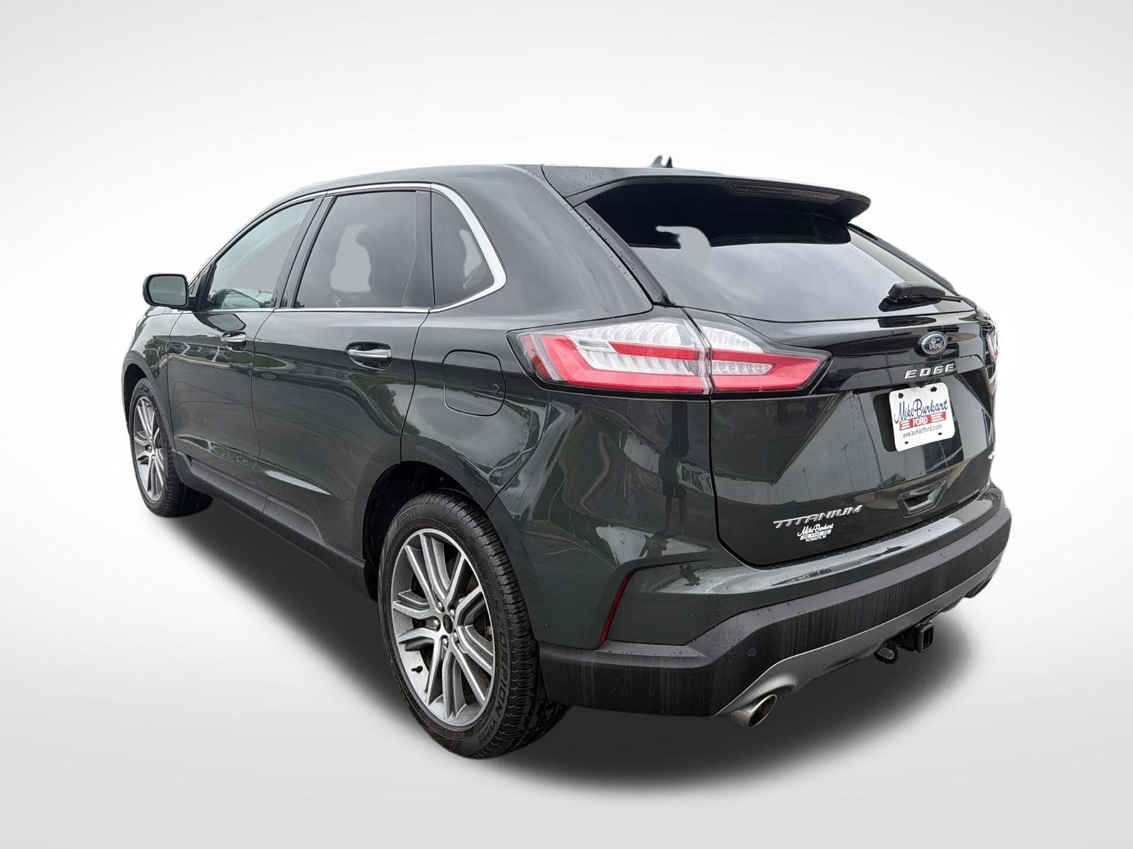 Used 2023 Ford Edge Titanium w/ Class II Trailer Tow Package AWD/4WD image 17