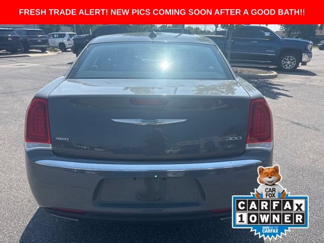 Used 2017 Chrysler 300 Limited w/ Value Package AWD/4WD image 4