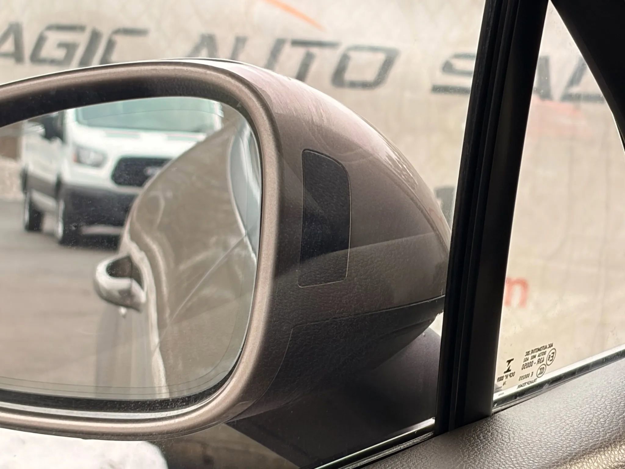 Used 2017 Porsche Macan image 85