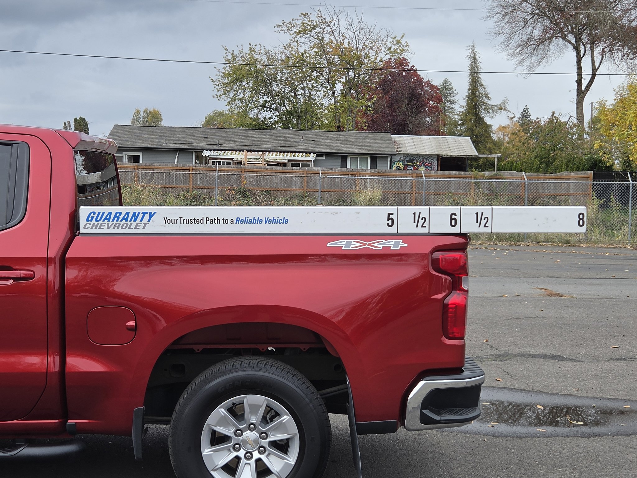 Used 2023 Chevrolet Silverado 1500 LT AWD/4WD image 7