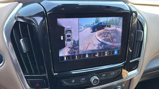 Used 2023 Chevrolet Traverse Premier w/ LPO, Cargo Package AWD/4WD image 27