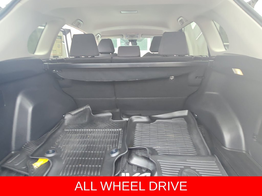 Used 2022 Toyota RAV4 LE AWD/4WD image 13