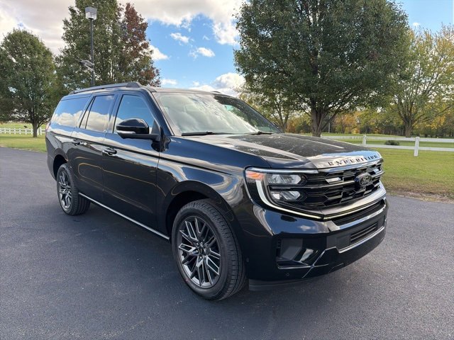 New 2025 Ford Expedition Max Platinum image 1