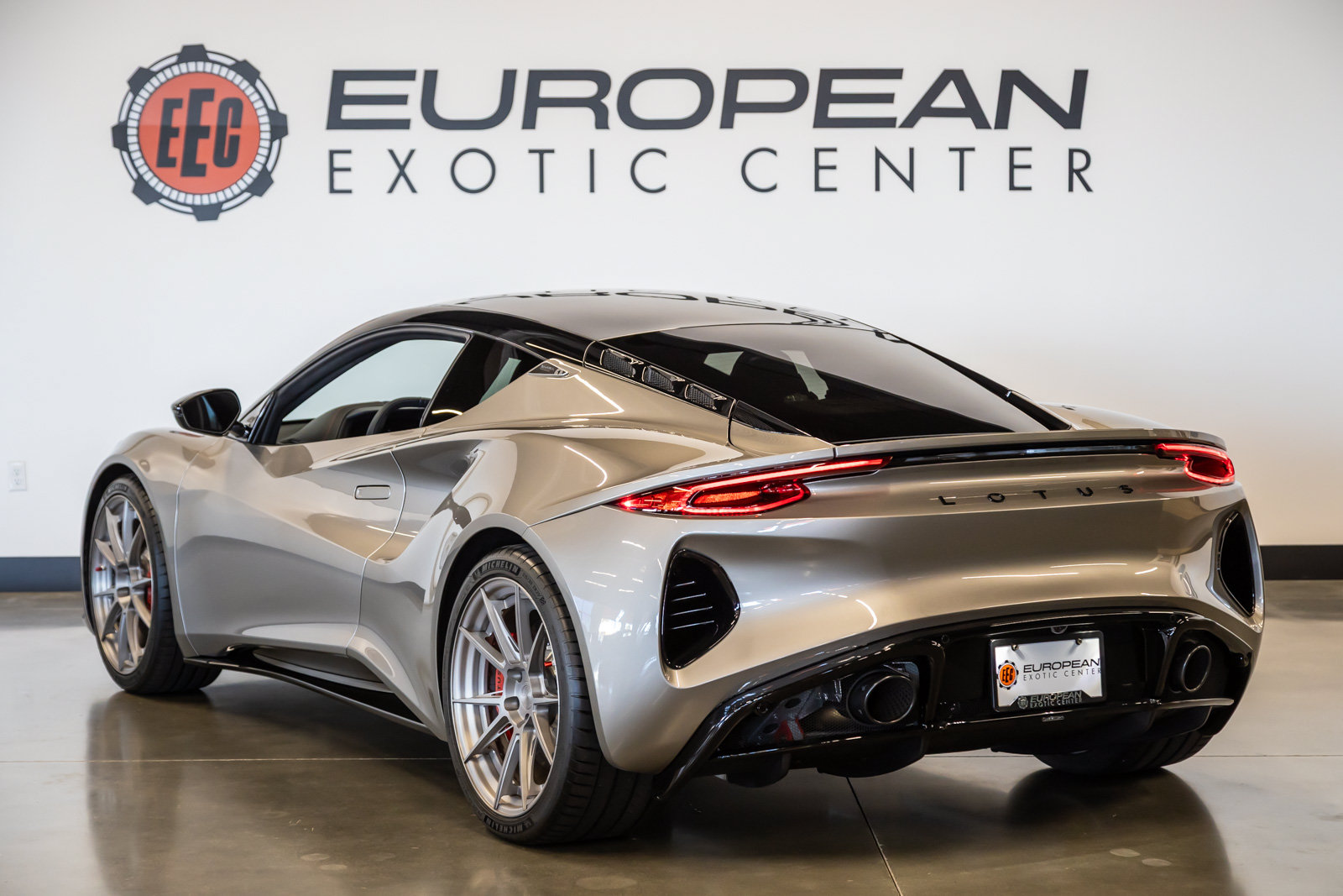 Used 2024 Lotus Emira First Edition RWD image 8