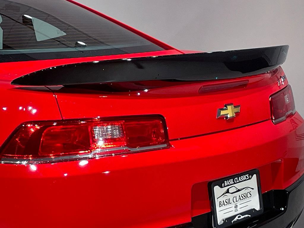 Used 2015 Chevrolet Camaro Z/28 RWD image 8