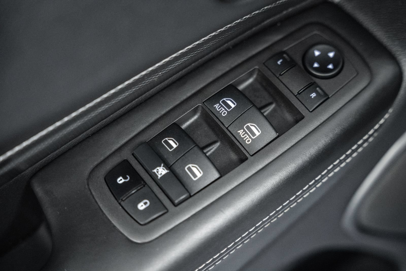 Used 2022 Dodge Durango SRT w/ Black Package AWD/4WD image 50