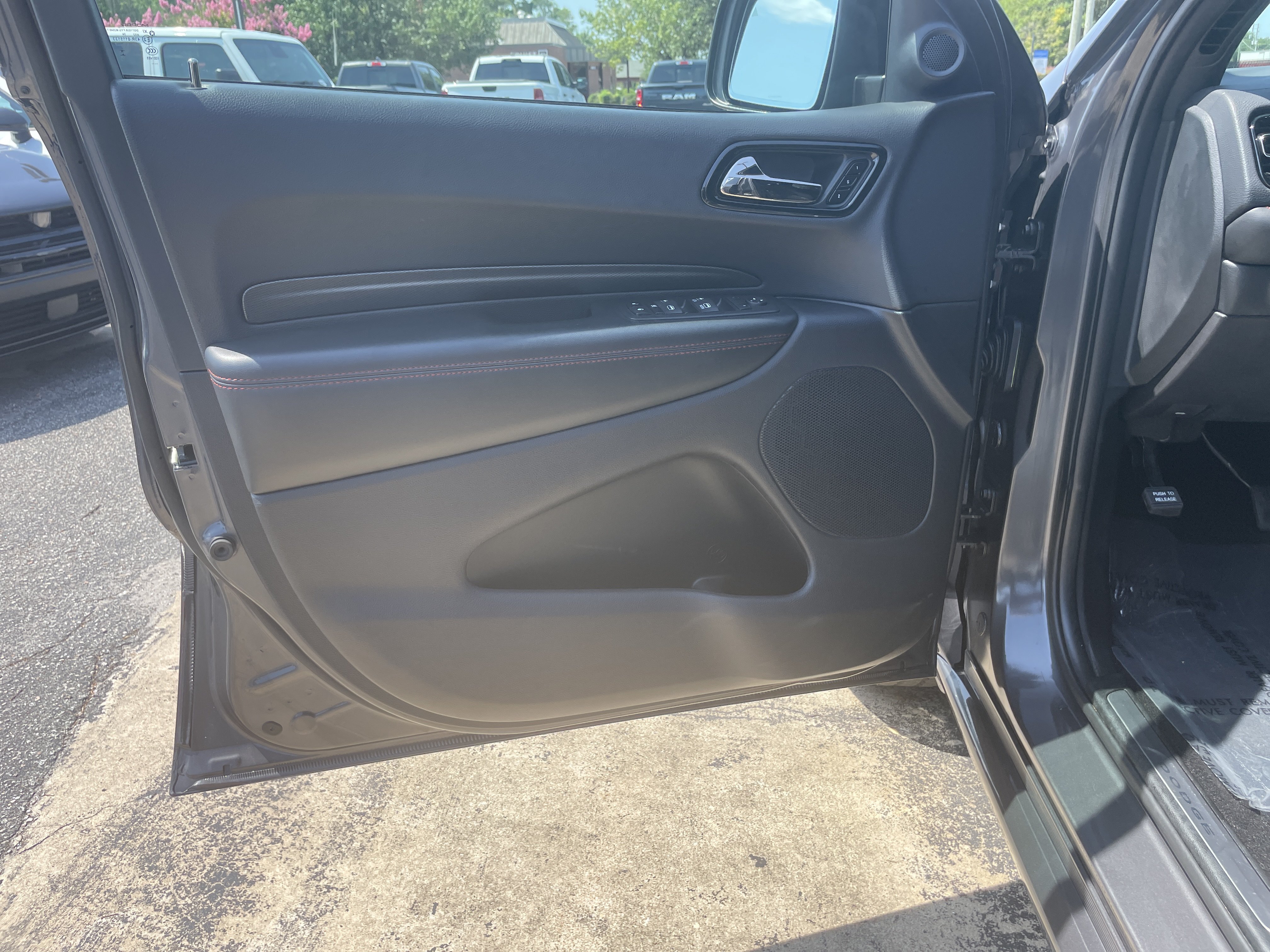 Certified 2025 Dodge Durango GT AWD/4WD image 13