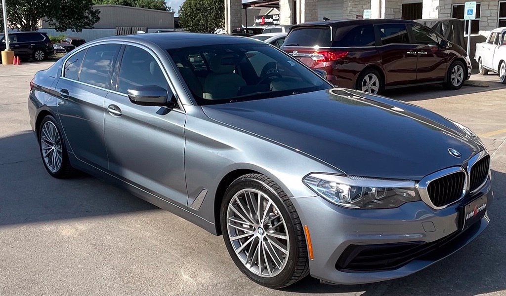 Used 2019 BMW 530i w/ Convenience Package RWD image 2