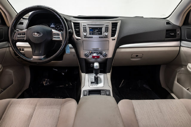 Used 2014 Subaru Outback 2.5i Premium AWD/4WD image 24