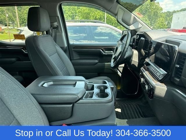 Used 2023 Chevrolet Silverado 1500 LT AWD/4WD image 11