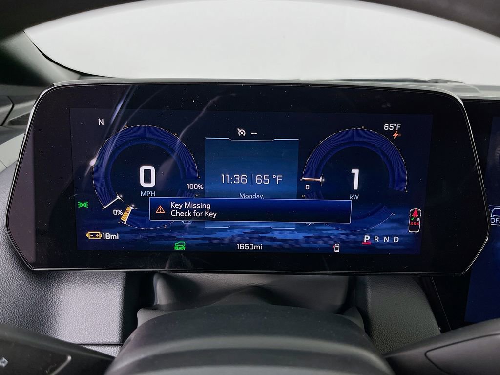 Used 2026 Chevrolet Equinox EV LT FWD image 18