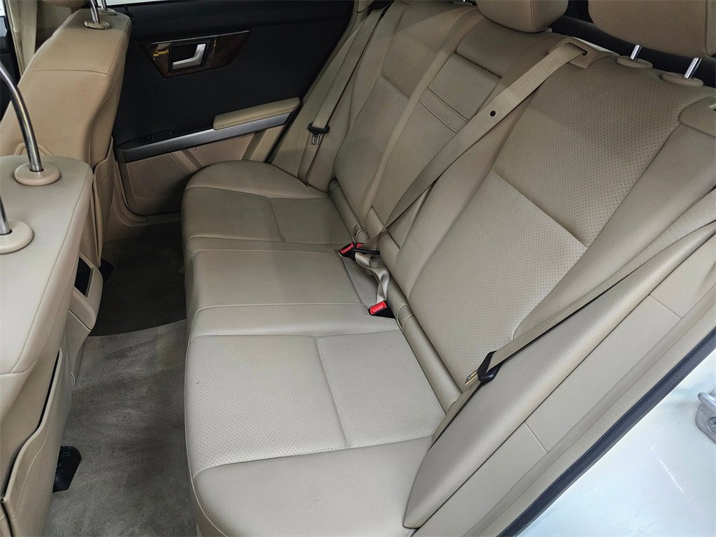 Used 2012 Mercedes-Benz GLK 350 4MATIC image 17