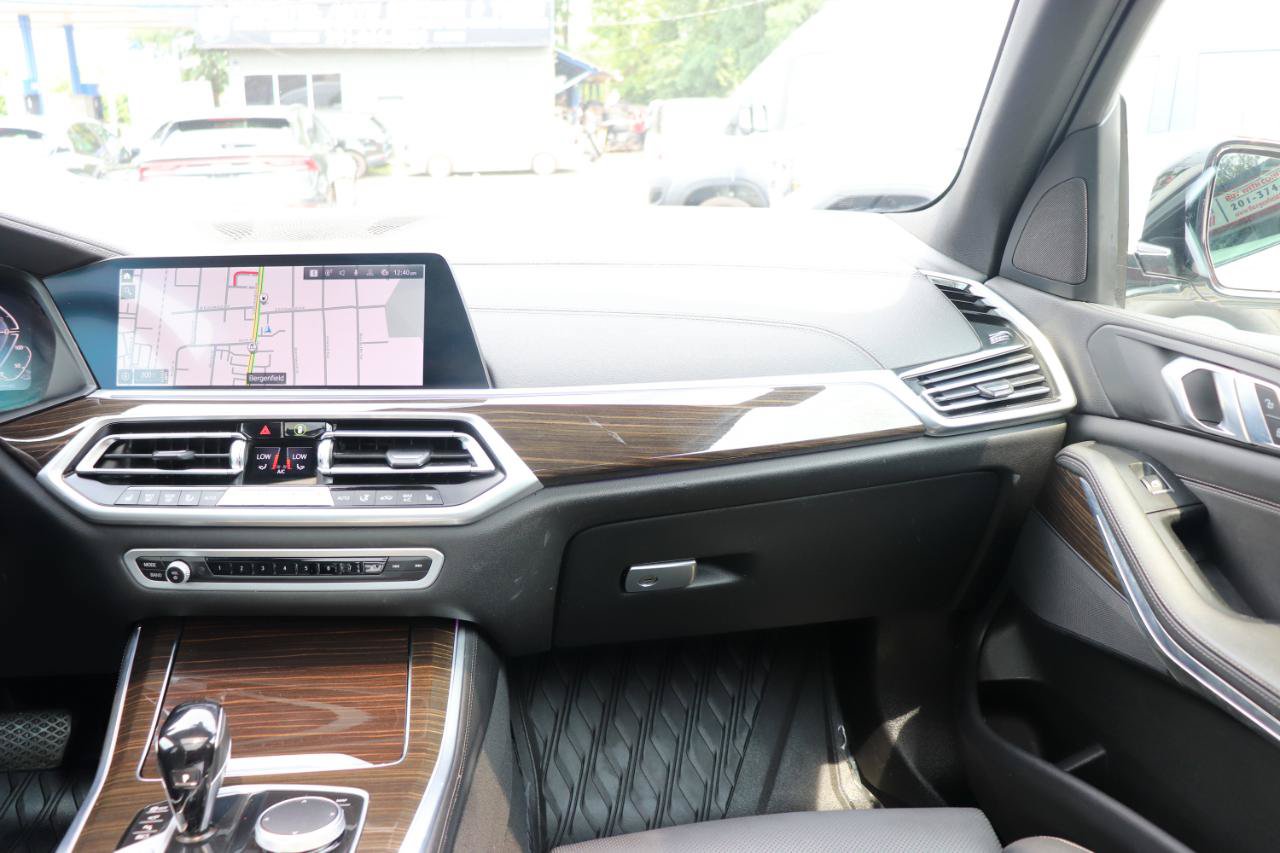 Used 2023 BMW X5 xDrive45e AWD/4WD image 17