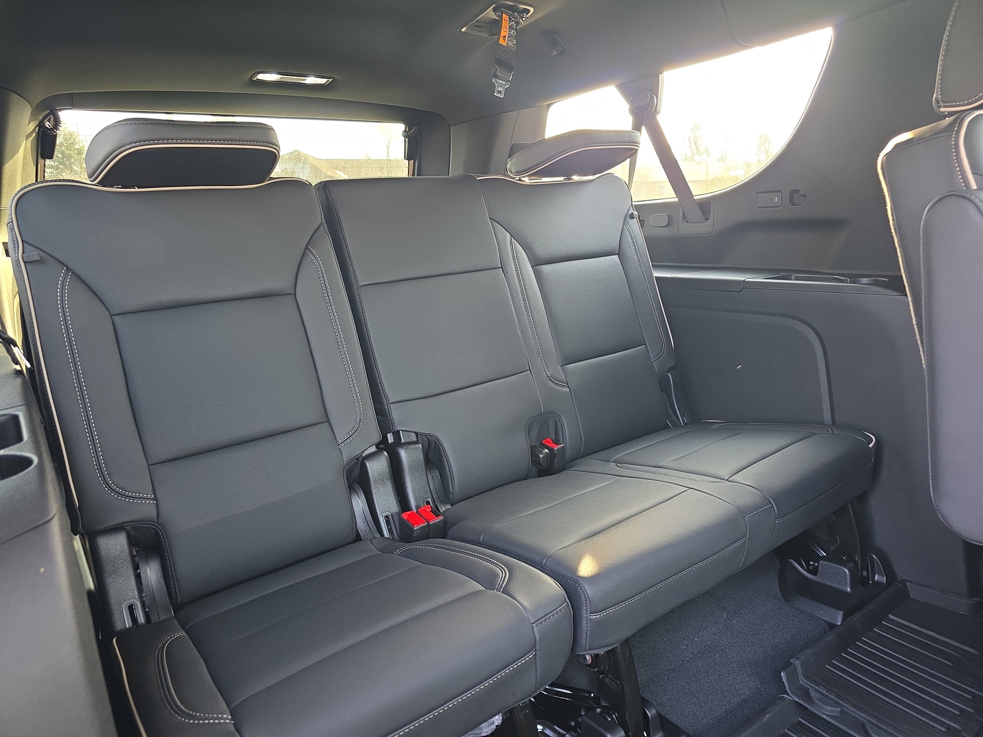 New 2026 GMC Yukon XL Elevation w/ LPO, Floor Liner Package image 15