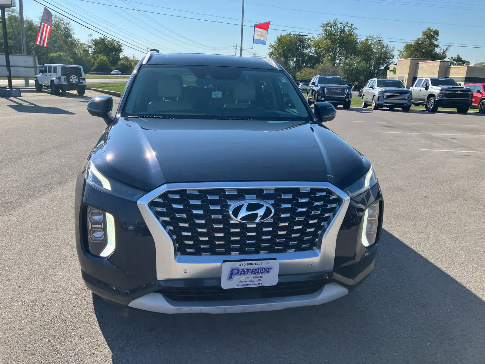 Used 2021 Hyundai Palisade Limited image 2