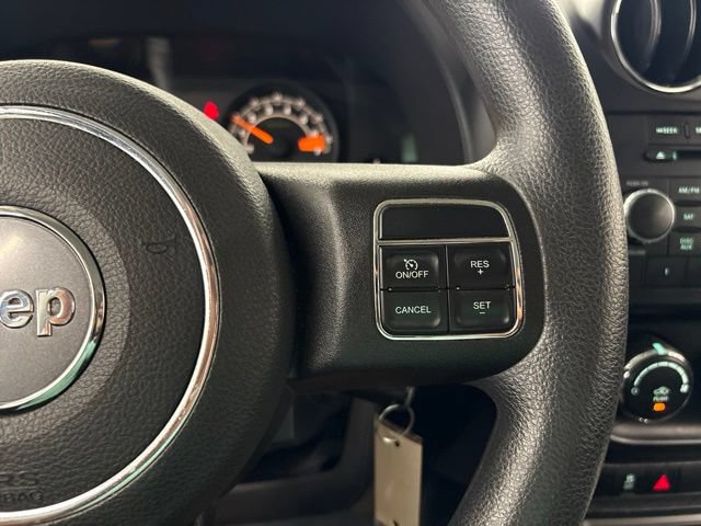 Used 2014 Jeep Patriot Sport w/ Power Value Group AWD/4WD image 27
