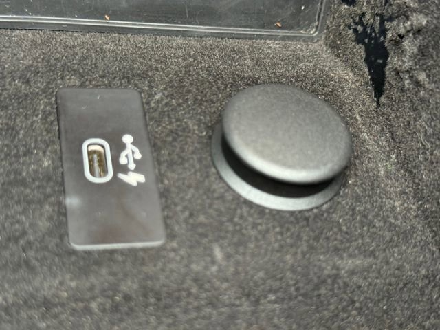 Used 2022 BMW 740i RWD image 6