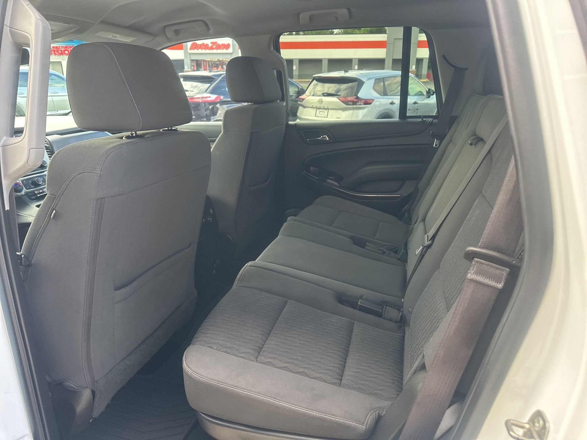Used 2017 GMC Yukon SLE w/ SLE Value Package AWD/4WD image 19