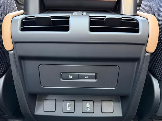 New 2026 Land Rover Defender 110 X AWD/4WD image 30