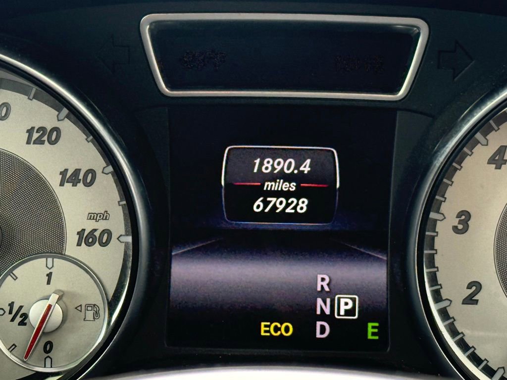Used 2014 Mercedes-Benz CLA 250 4MATIC image 13